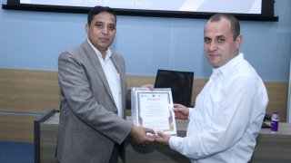 ՀՀ քննչական կոմիտեի նախագահը հանդիպել է Հնդկաստանի դեսպանին և Հնդկաստանում վերապատրաստում անցած քննիչներին